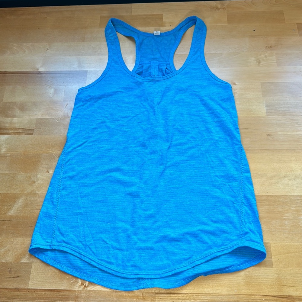 Lululemon blue tank top size 4